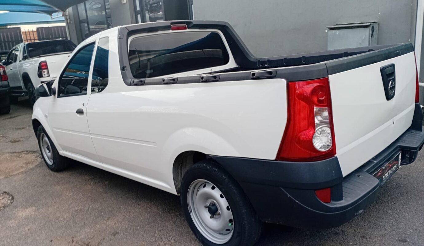2022 Nissan NP200 1.6