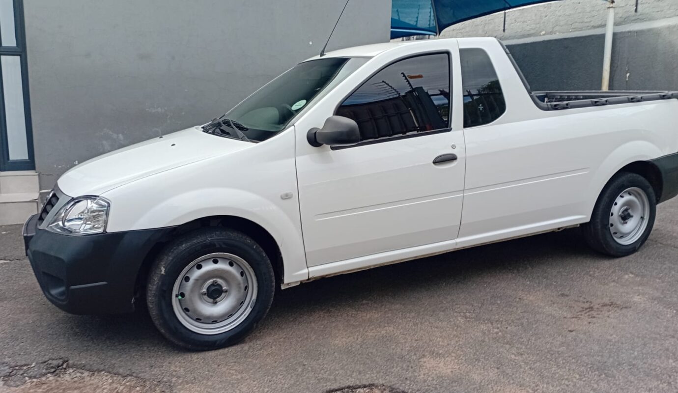 2022 Nissan NP200 1.6