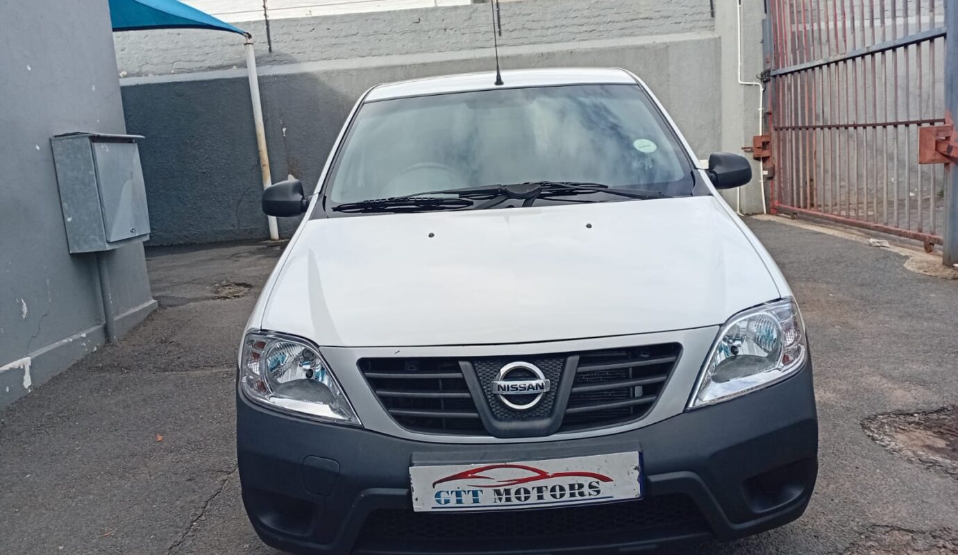 2022 Nissan NP200 1.6